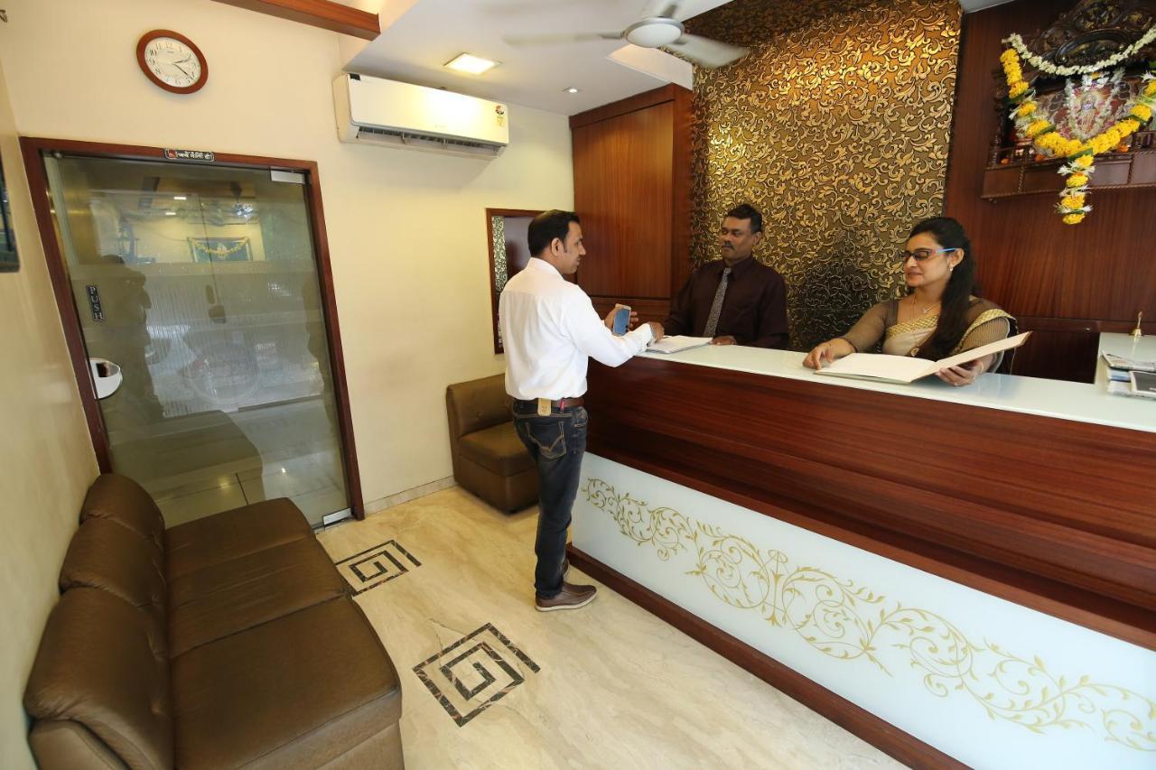 Airport Metro Hotel Bombay Exterior foto