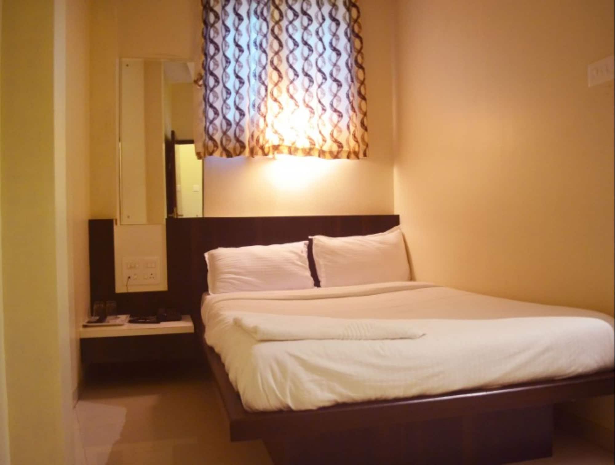 Airport Metro Hotel Bombay Exterior foto