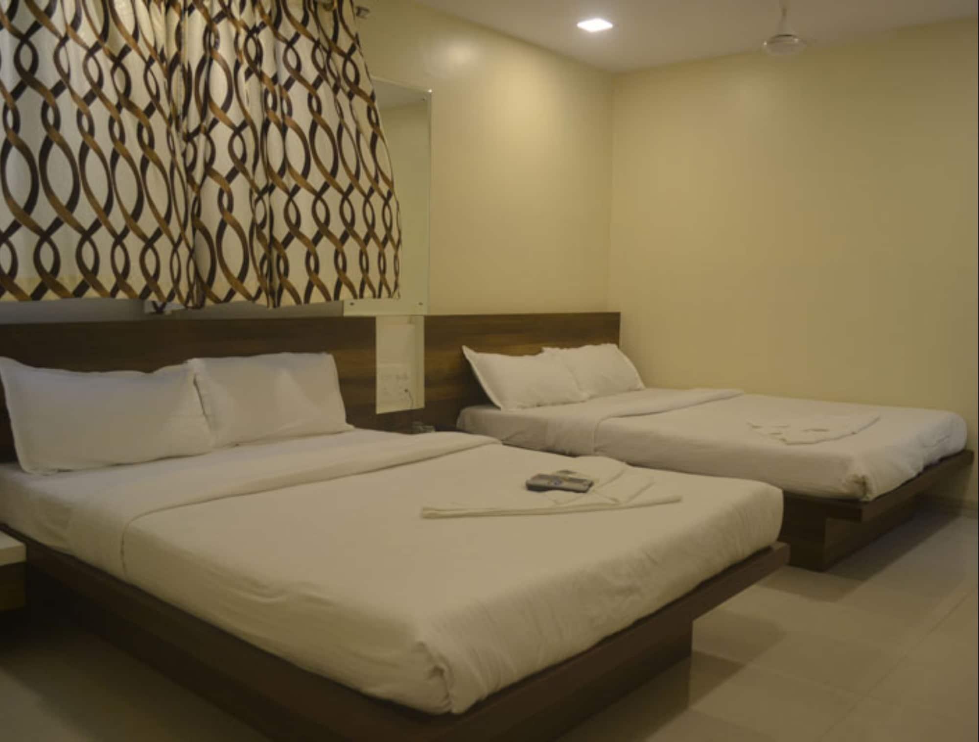 Airport Metro Hotel Bombay Exterior foto