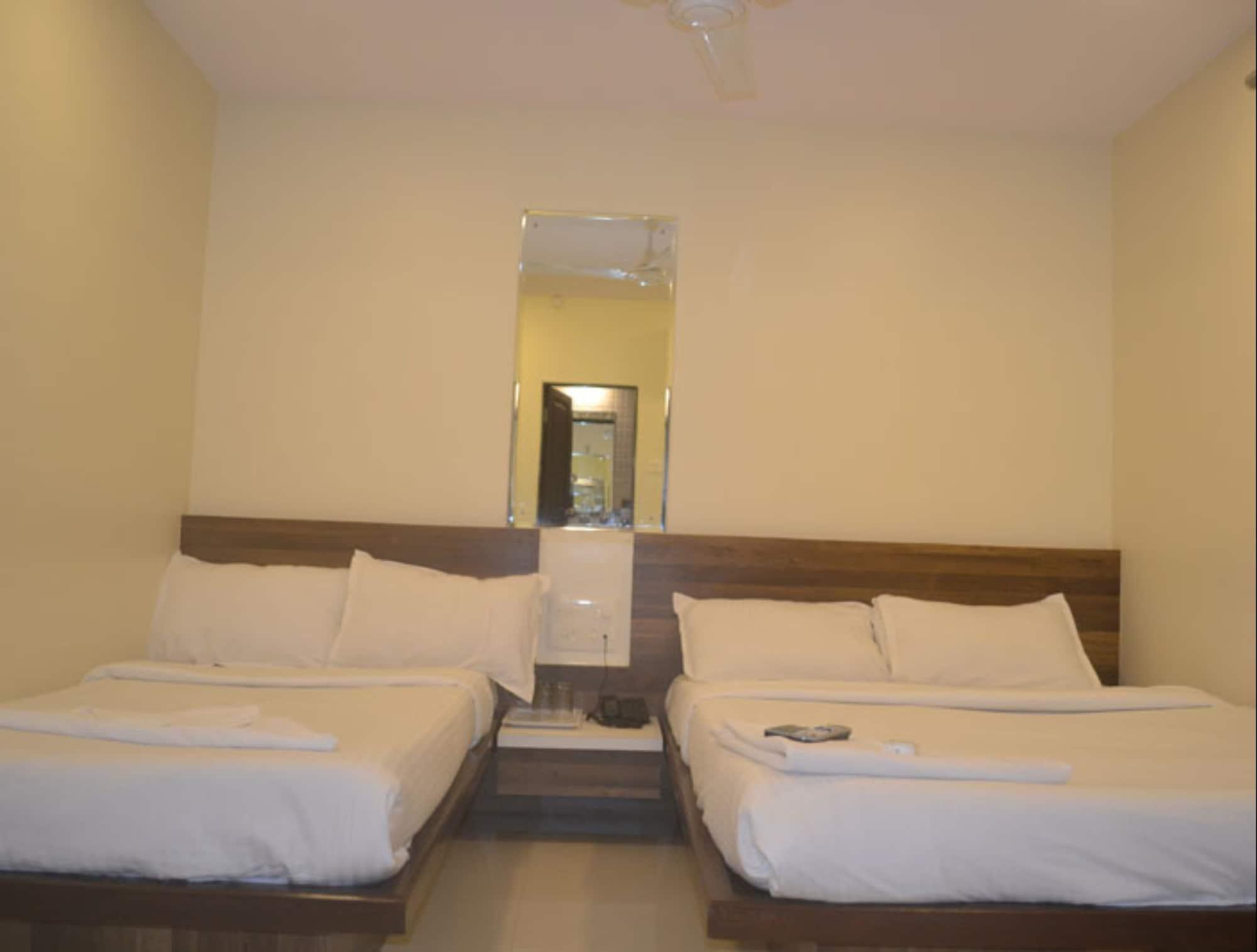 Airport Metro Hotel Bombay Exterior foto