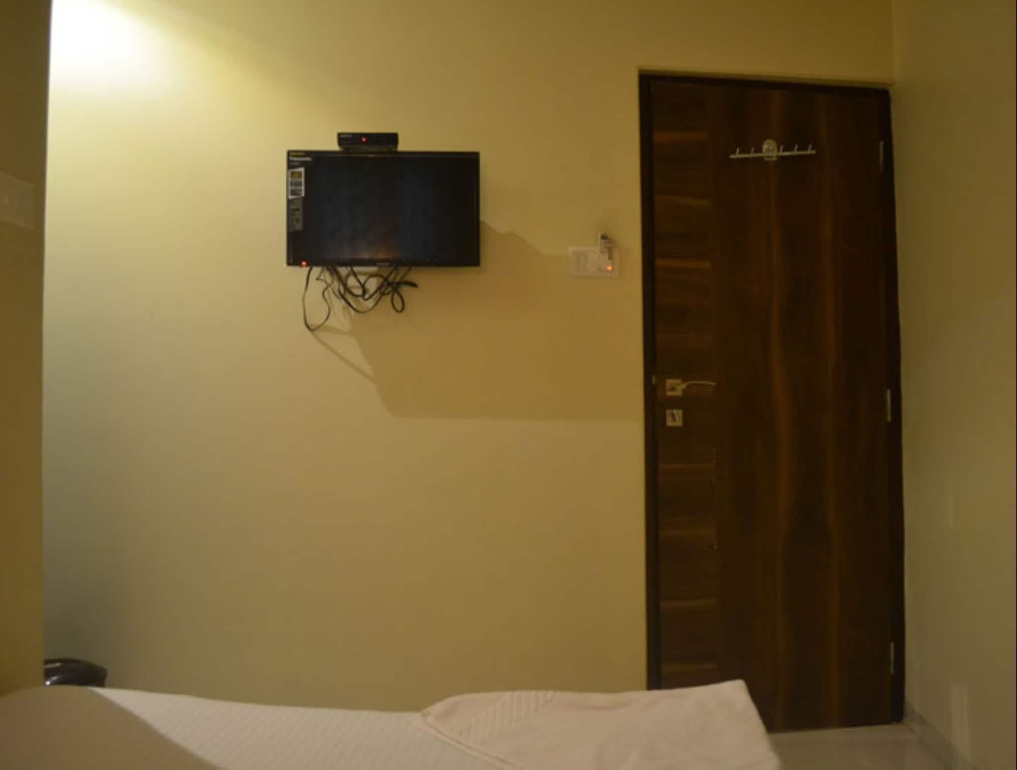 Airport Metro Hotel Bombay Exterior foto
