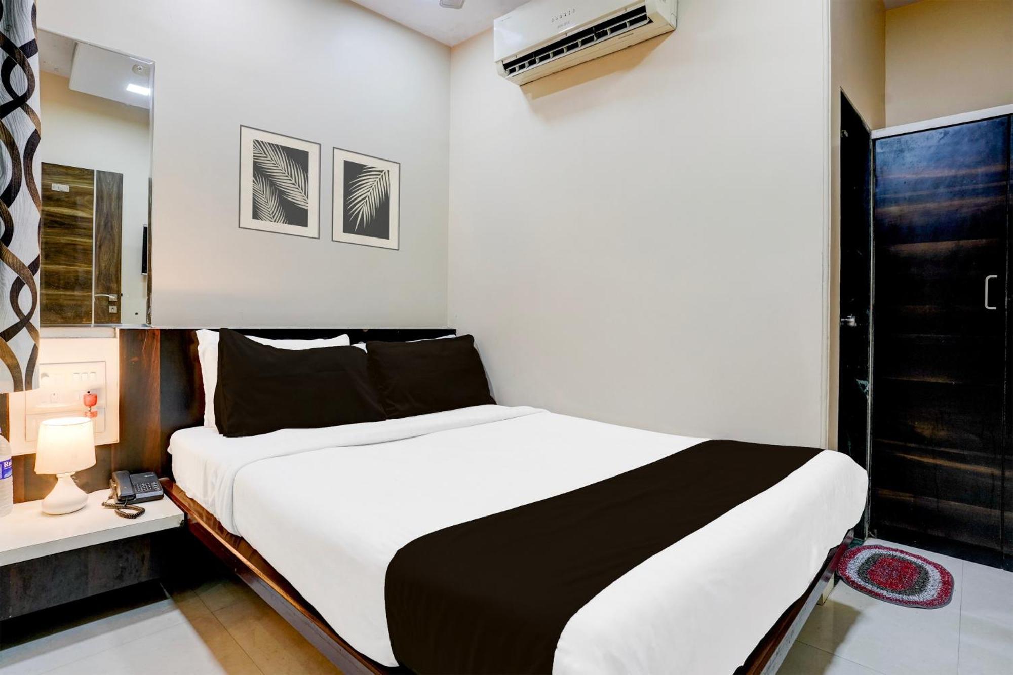 Airport Metro Hotel Bombay Exterior foto