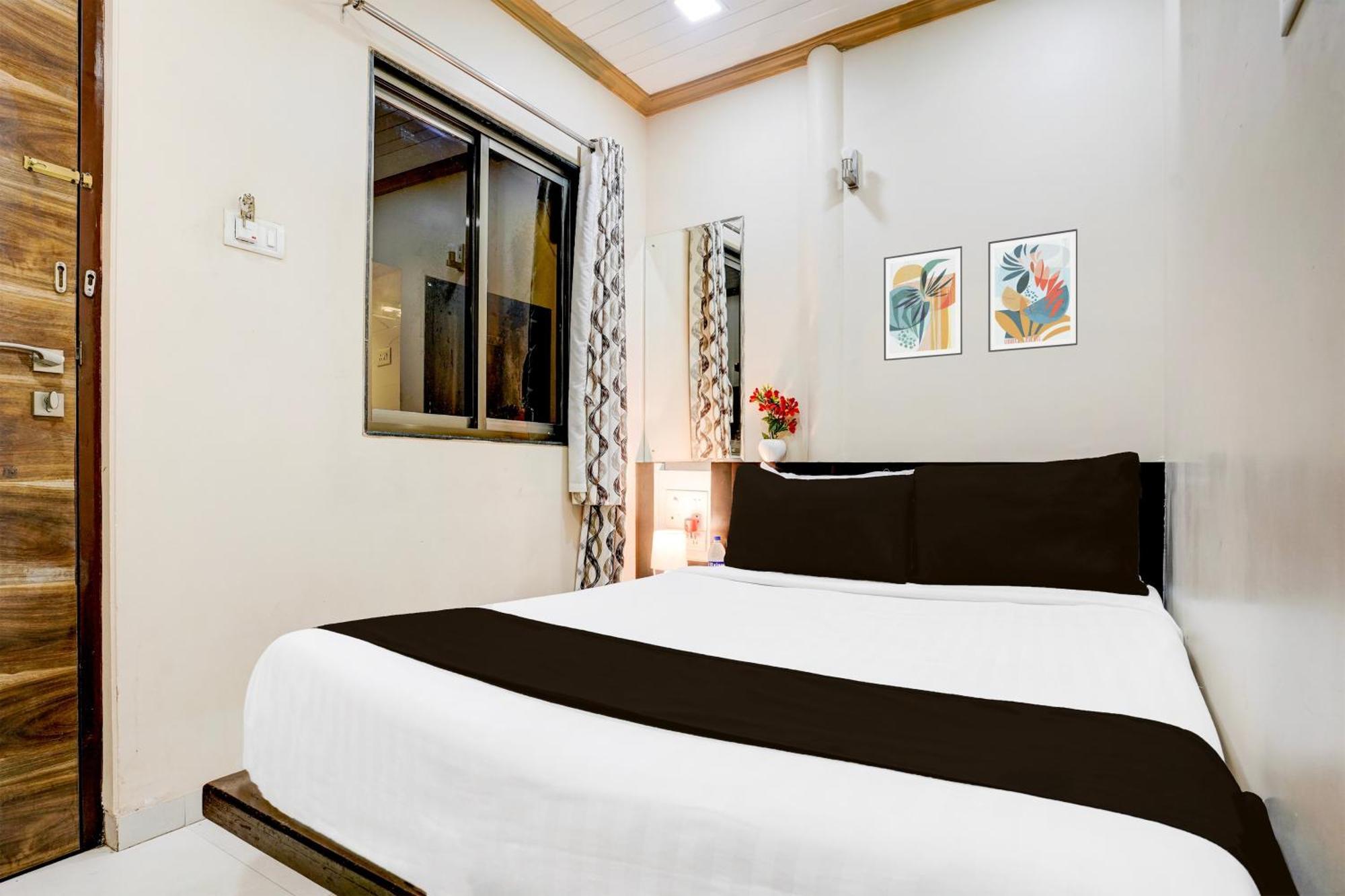 Airport Metro Hotel Bombay Exterior foto