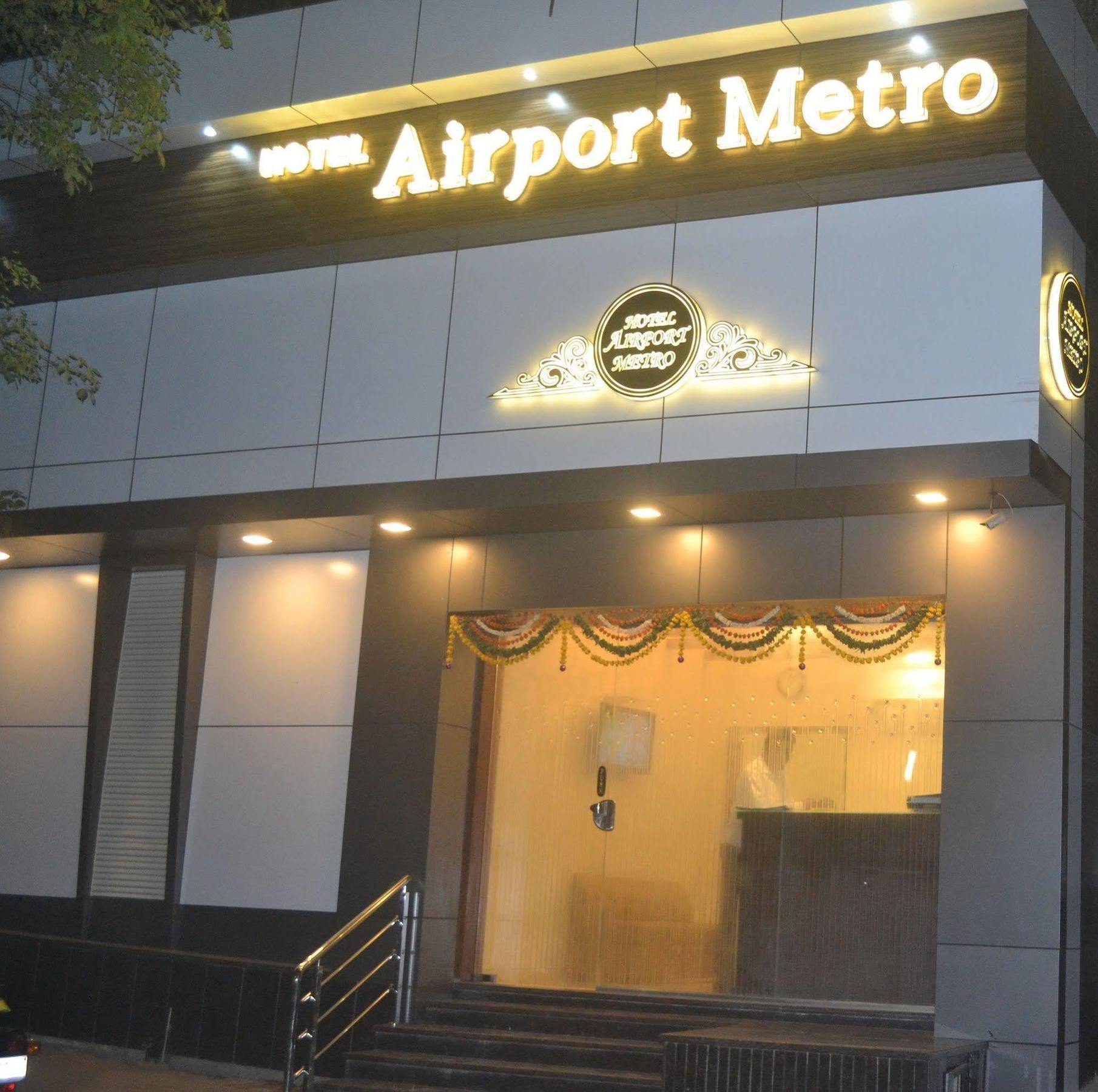 Airport Metro Hotel Bombay Exterior foto